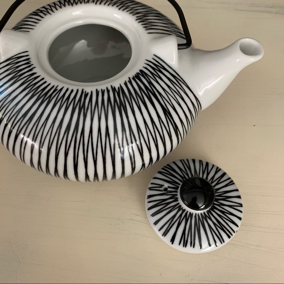 Pier 1 Akina Hand-Painted Porcelain Teapot - Picture 7 of 10